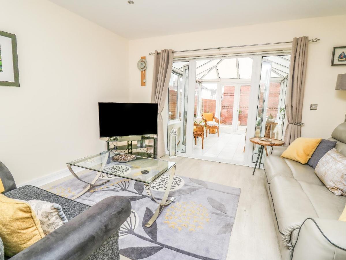 6 Erwr Brenhinoedd Villa Ammanford Bagian luar foto