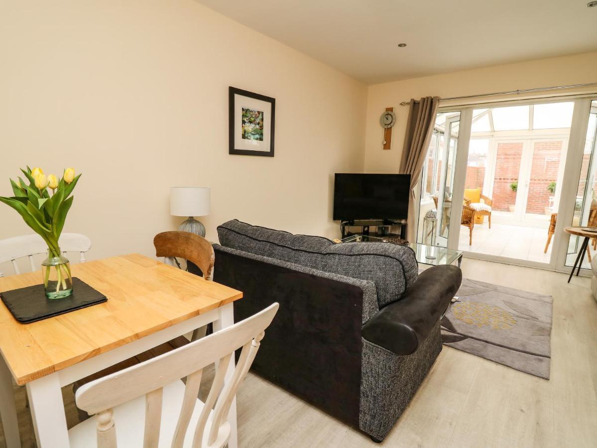 6 Erwr Brenhinoedd Villa Ammanford Bagian luar foto