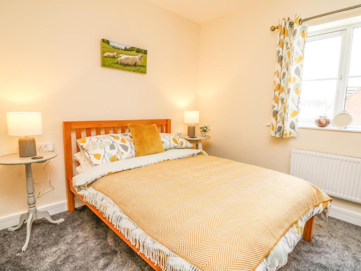6 Erwr Brenhinoedd Villa Ammanford Bagian luar foto