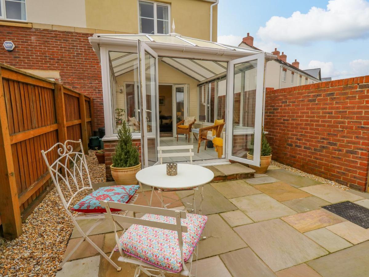 6 Erwr Brenhinoedd Villa Ammanford Bagian luar foto
