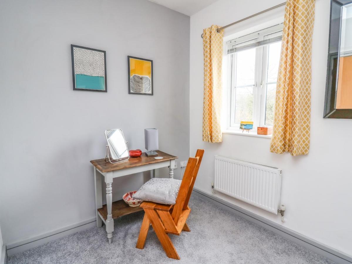 6 Erwr Brenhinoedd Villa Ammanford Bagian luar foto